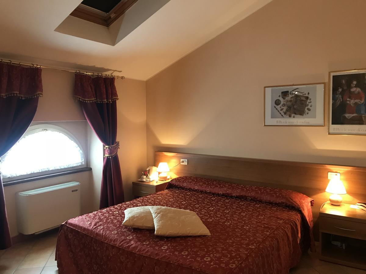 Locanda Ca' Rossa San Giovanni in Croce Exterior foto